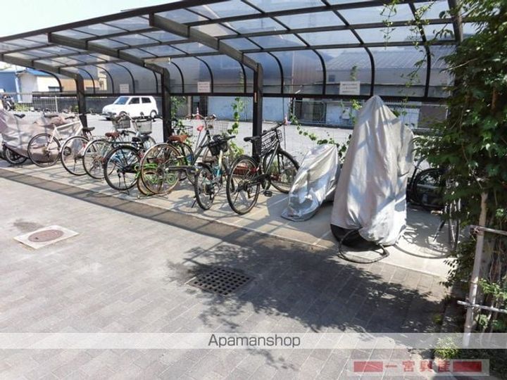 モンシャレー松山302の外観