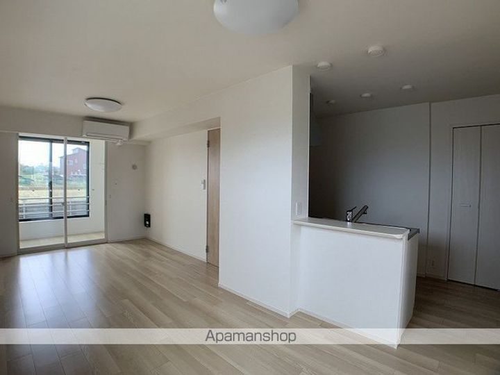 スパーブの居間