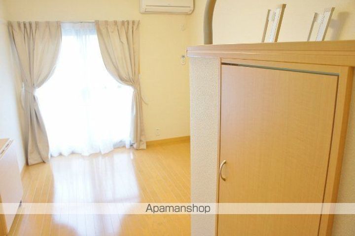 レオパレスPINES寿206の居間