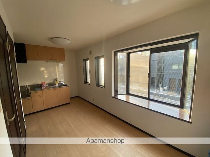 ブルーウェーブ203の内装