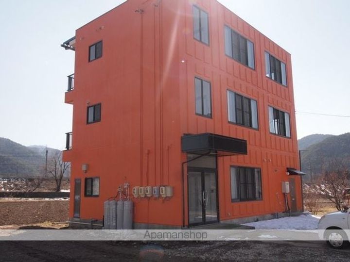 レッドウィングマンション301の外観