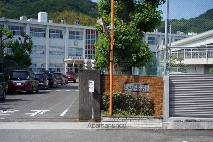 レオパレスラーク210の周辺