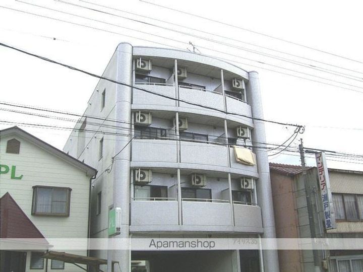 アイリス35の外観