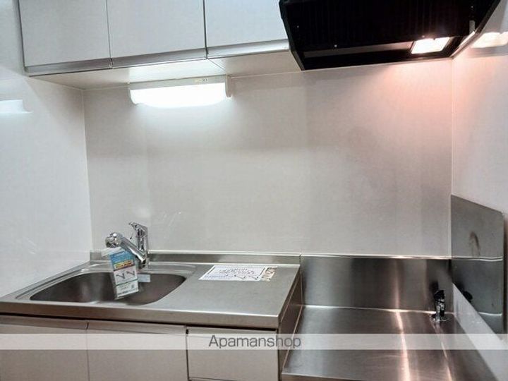 長野県長野市中御所2丁目の賃貸アパートのキッチン