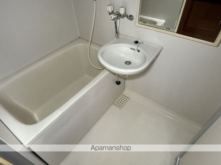 ロイヤルヒルズ成田町の内装