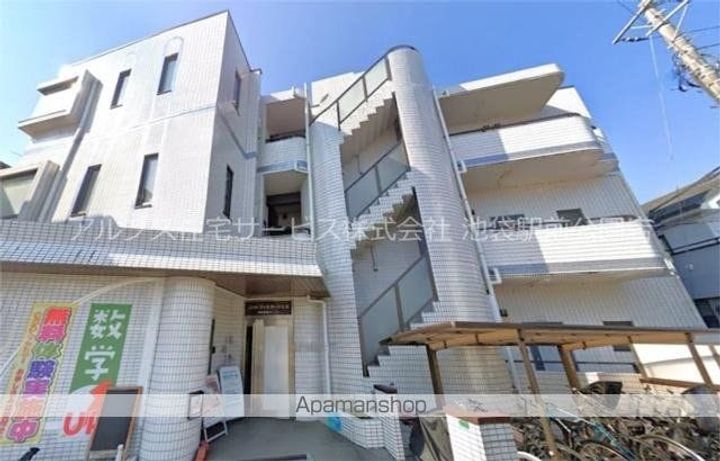 埼玉県新座市栗原6丁目の賃貸マンションの外観