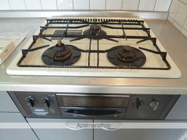 滋賀県近江八幡市鷹飼町北4丁目の賃貸マンションの内装