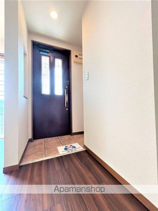 エアフィールド高松南の玄関