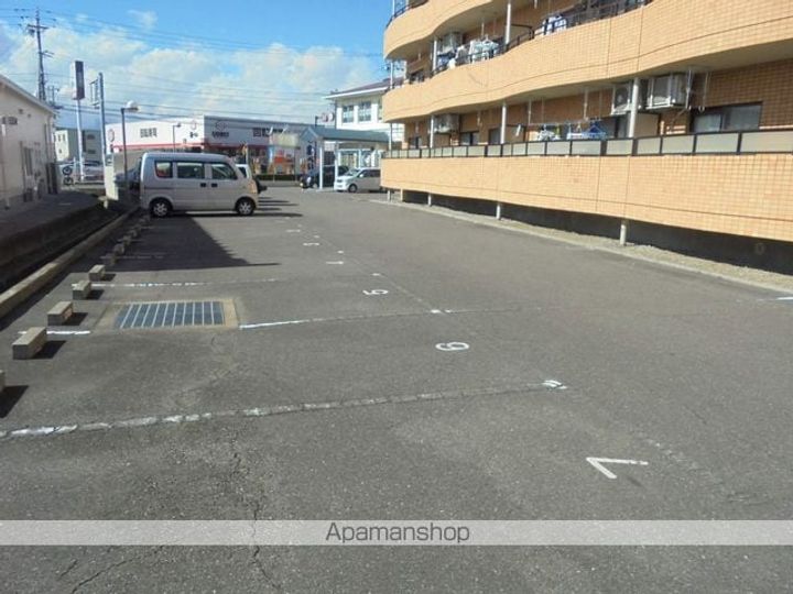 並柳ハイツの外観