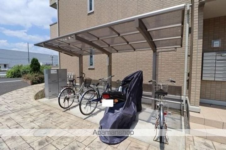 パークドオートム Dの内装