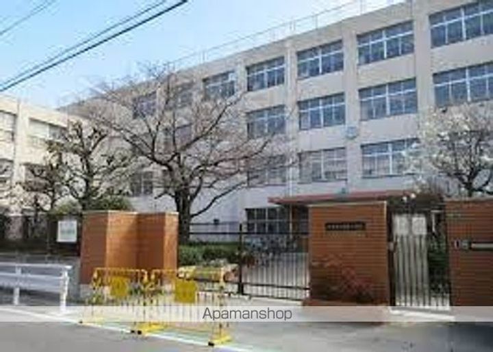 SHANGRIーLA305号室の周辺