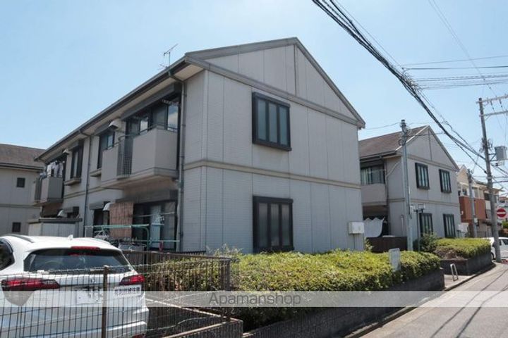 ルミエール大野芝の外観