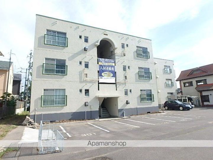 長野県松本市筑摩4丁目の賃貸マンションの外観