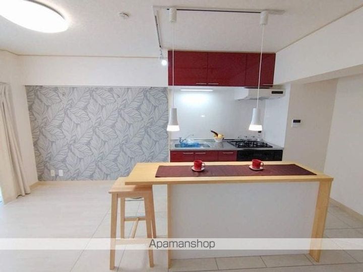 神奈川県横浜市青葉区新石川2丁目の賃貸マンションの内装