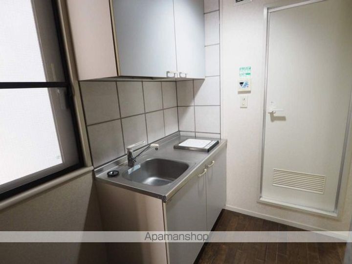 福島県郡山市田村町徳定字下河原の賃貸マンションのキッチン