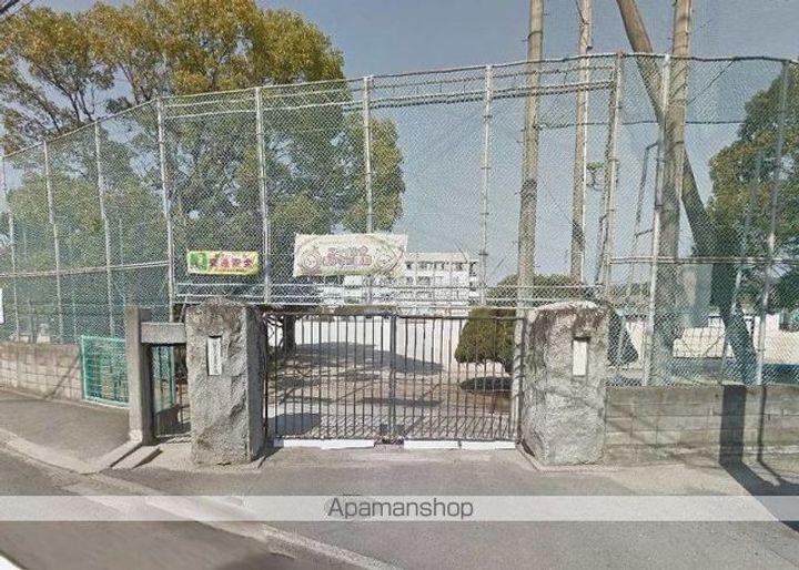 香川県高松市東山崎町の賃貸アパートの周辺