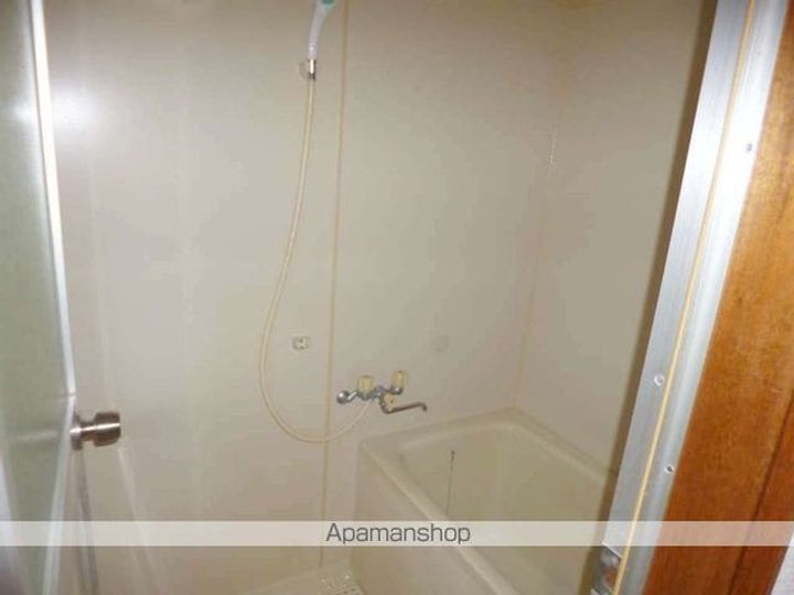 バルコン・ソワの風呂