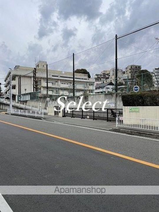 ザ・浅間台105の周辺