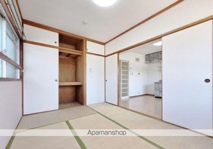 香川県高松市三条町の賃貸マンションの内装