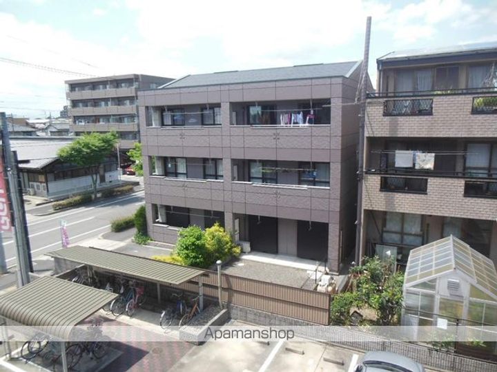 愛知県北名古屋市鹿田栄の賃貸マンションの外観