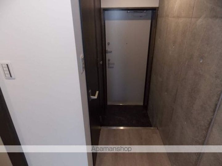 CASA LARGO 岩倉304の玄関