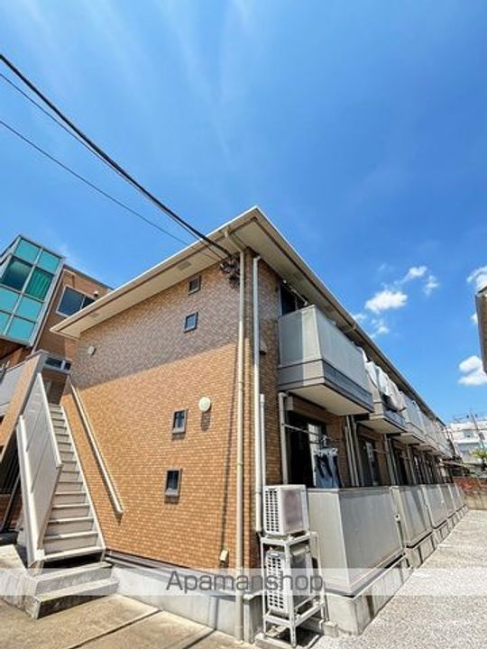 東京都福生市牛浜の賃貸アパートの外観