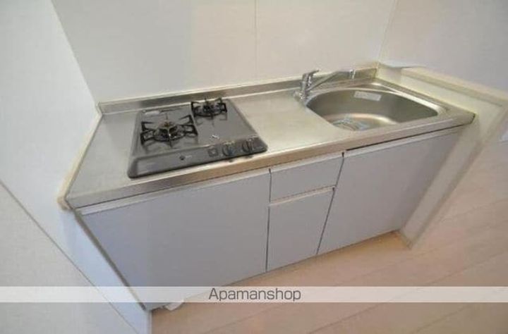 CB和白オーシャンアクアのキッチン