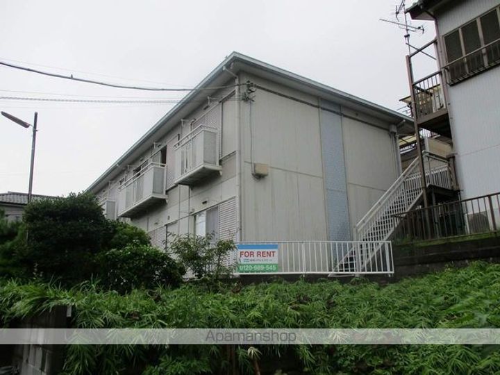 神奈川県横浜市鶴見区梶山2丁目の賃貸アパートの外観