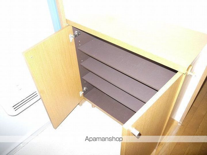 長野県松本市村井町南3丁目の賃貸マンションの内装