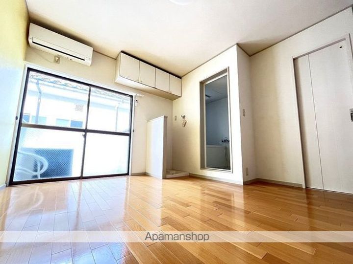 神奈川県横浜市戸塚区吉田町の賃貸アパートの内装