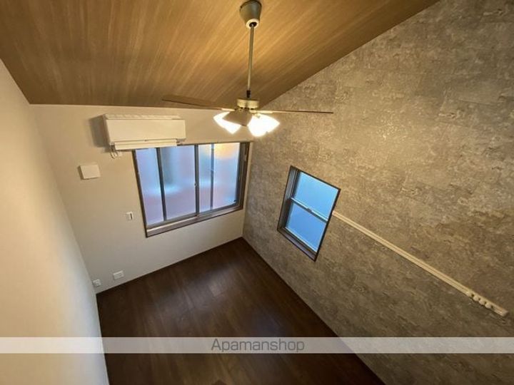 東京都福生市志茂の賃貸アパートの内装