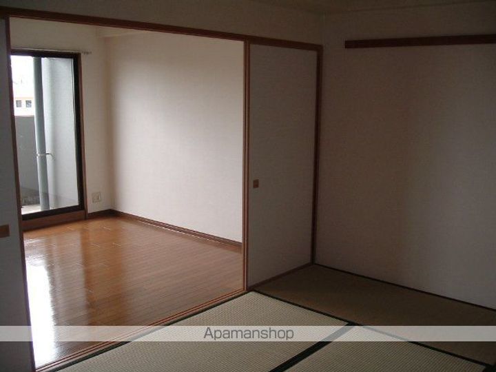 ファヴォール白壁602の内装