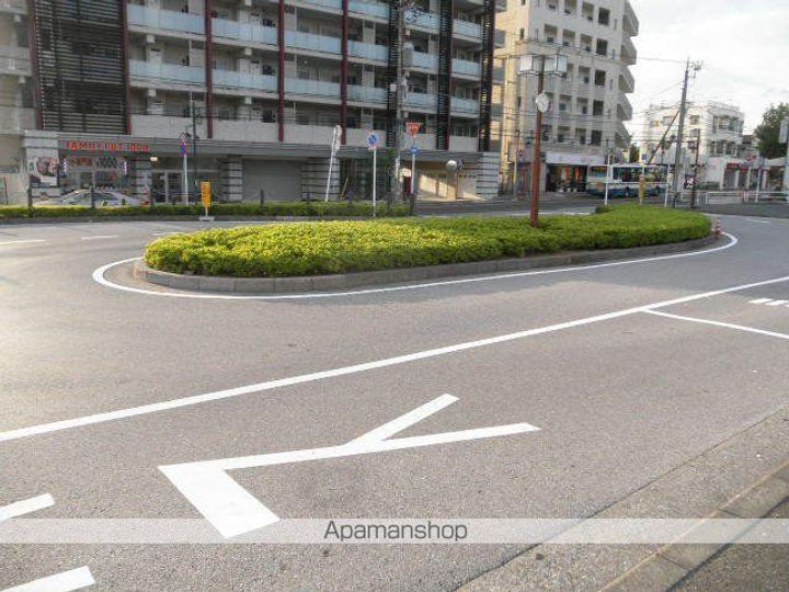 BEATLES SQUAREの周辺