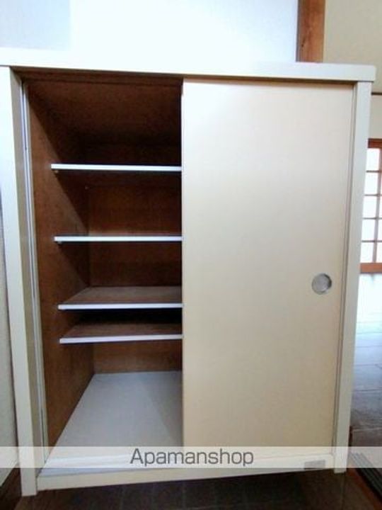 神奈川県川崎市宮前区馬絹4丁目の賃貸アパートの内装