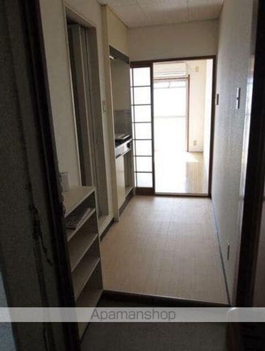 香川県高松市中央町の賃貸マンションの玄関