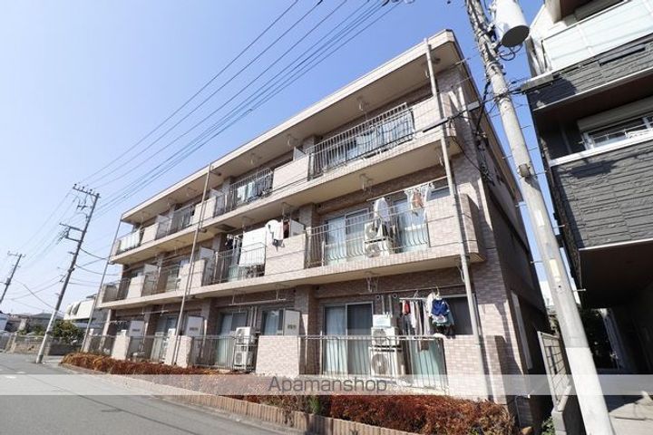 フラワーハイツの外観