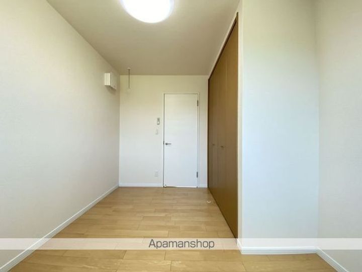 MSクリック103の内装