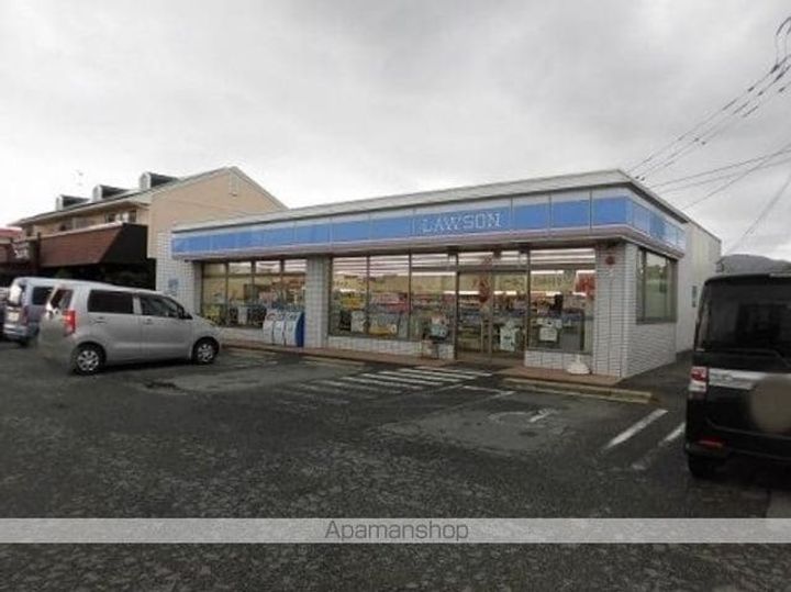 イースト・フィールドC201の周辺