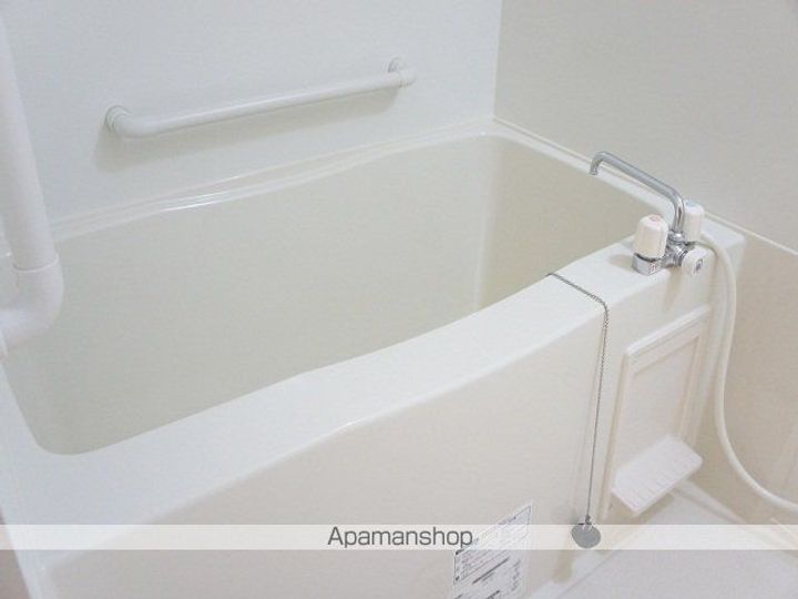 レオネクストメゾン柏井104の風呂