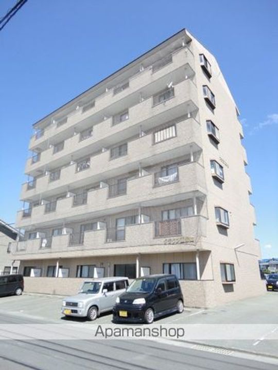 クラウンII津福の外観