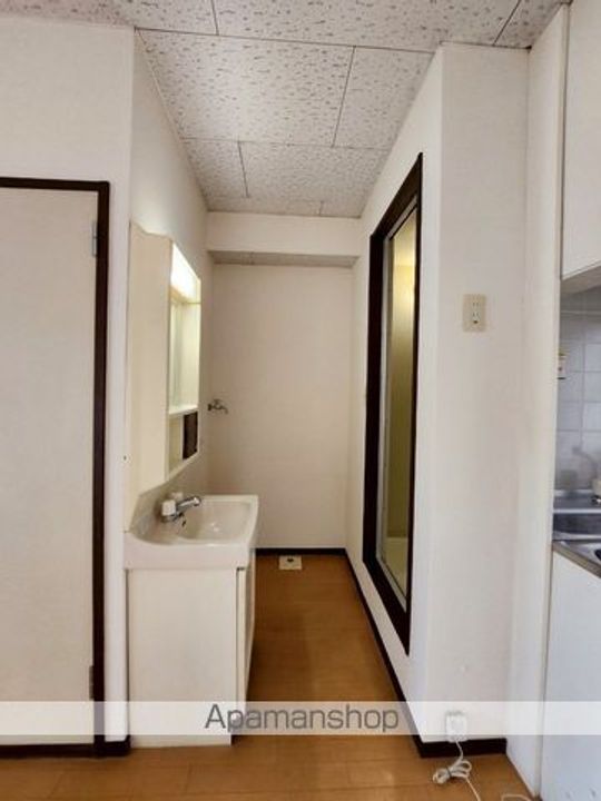 クレストコートA棟103の内装