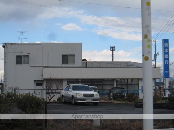 クレストール Tの周辺