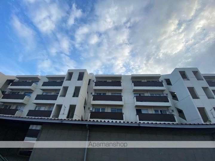 香川県高松市元山町の賃貸マンションの外観