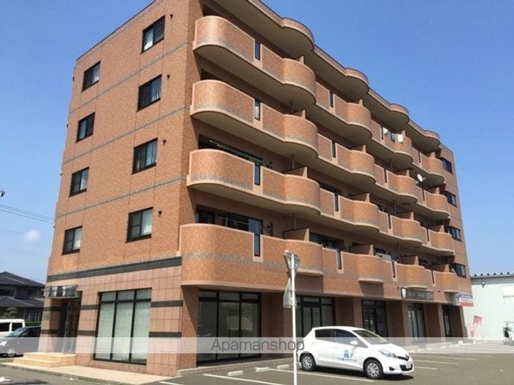 宮城県仙台市青葉区栗生6丁目の賃貸マンションの外観