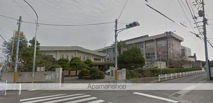 香川県高松市六条町の賃貸アパート101の周辺