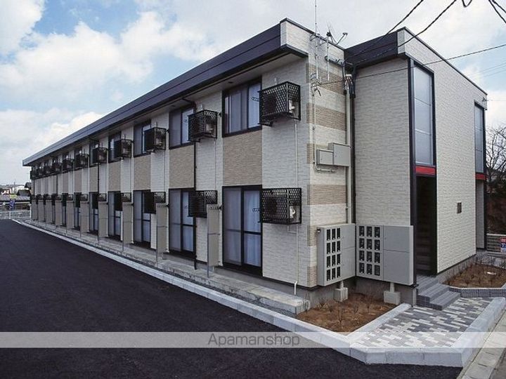 レオパレスクレール カーサ203の外観