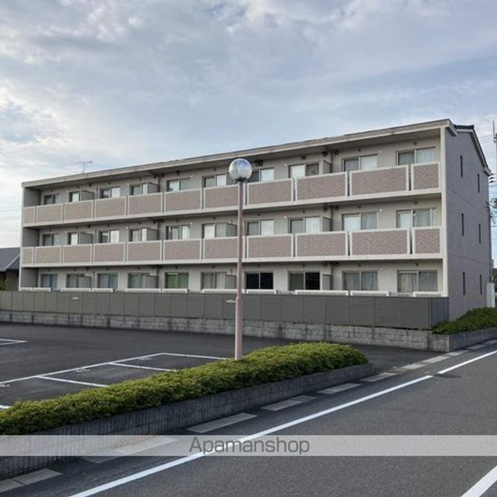 滋賀県蒲生郡日野町中道1丁目の賃貸マンションの外観