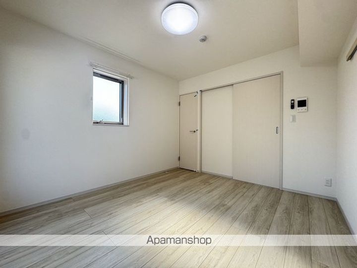 東京都福生市本町の賃貸マンションの内装