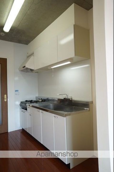 静岡県浜松市中央区松城町の賃貸マンションのキッチン