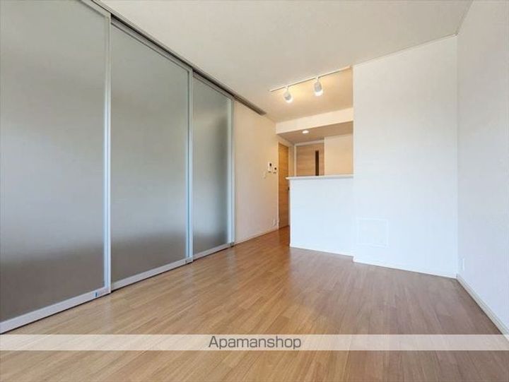 ハピネスの内装